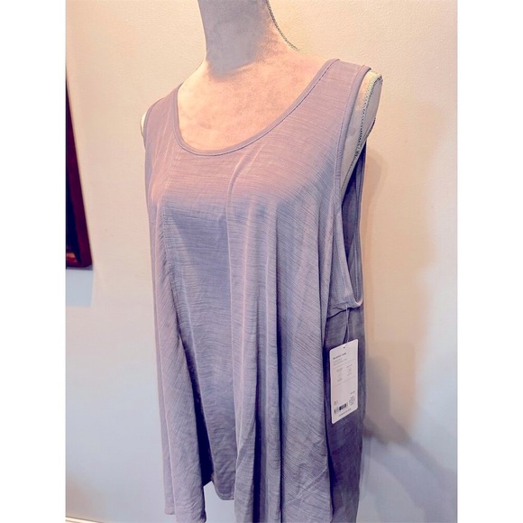 Athleta Women's 2XL Gray Sleeveless Tunic Tank Top Casual Relaxed Fit NWT - Picture 3 of 13